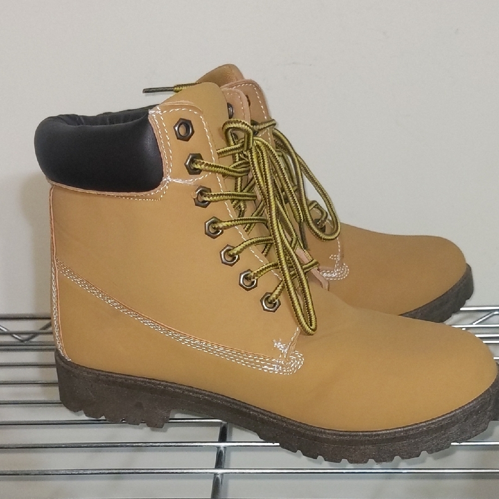 Tan Women's Winter Boots - Picture 6 of 6
